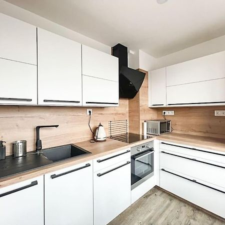 Krasny Zrekonstruovany Byt 3+1 Liberec Exteriör bild